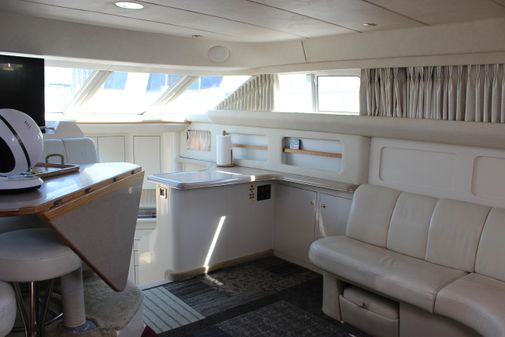 Sea Ray 420 Aft Cabin image