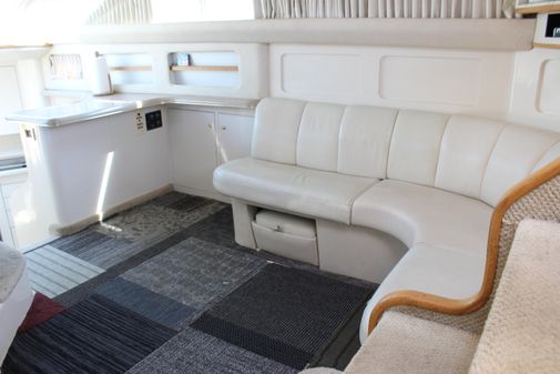 Sea Ray 420 Aft Cabin image