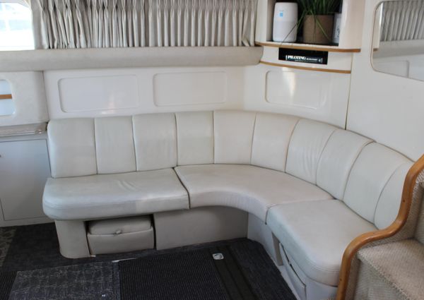 Sea Ray 420 Aft Cabin image