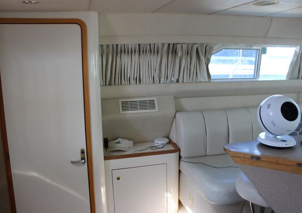 Sea Ray 420 Aft Cabin image