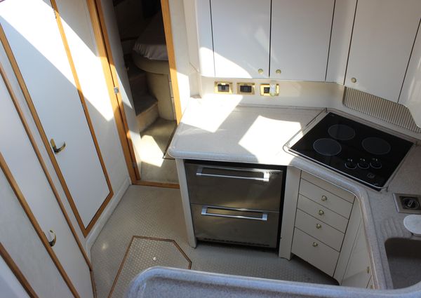 Sea Ray 420 Aft Cabin image