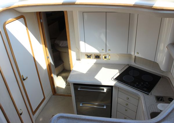 Sea Ray 420 Aft Cabin image