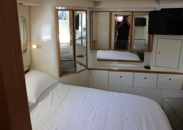 Sea Ray 420 Aft Cabin image