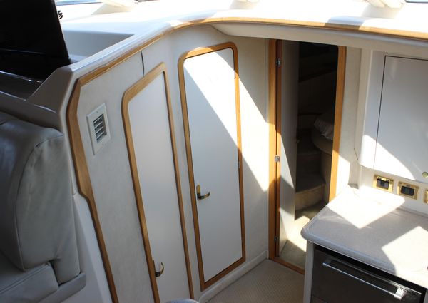 Sea Ray 420 Aft Cabin image