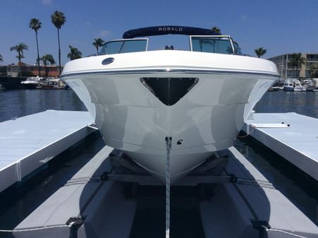 Robalo R227 Dual Console image