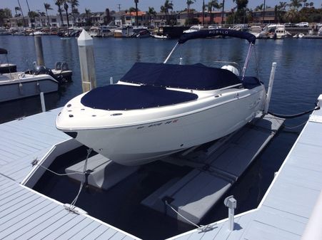 Robalo R227 Dual Console image