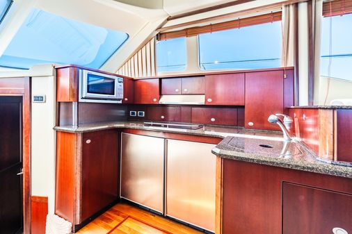 Sea Ray 52 Sedan Bridge image