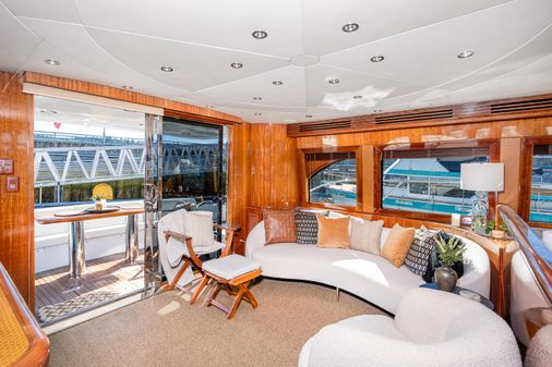 Hatteras RAISED-PILOTHOUSE-MOTORYACHT image