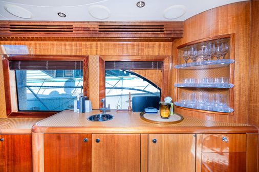 Hatteras RAISED-PILOTHOUSE-MOTORYACHT image