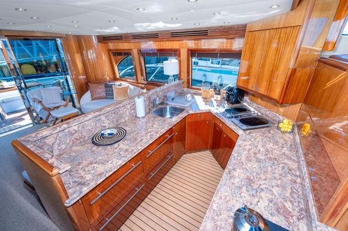 Hatteras RAISED-PILOTHOUSE-MOTORYACHT image