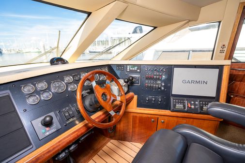 Hatteras RAISED-PILOTHOUSE-MOTORYACHT image