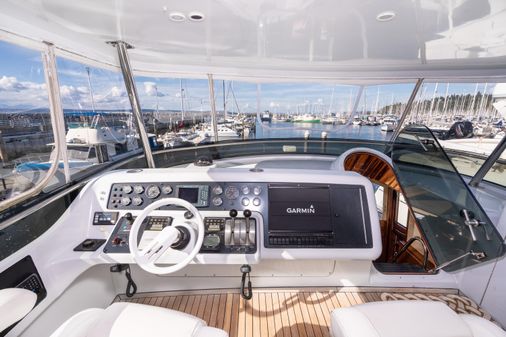 Hatteras RAISED-PILOTHOUSE-MOTORYACHT image