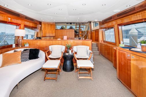 Hatteras RAISED-PILOTHOUSE-MOTORYACHT image