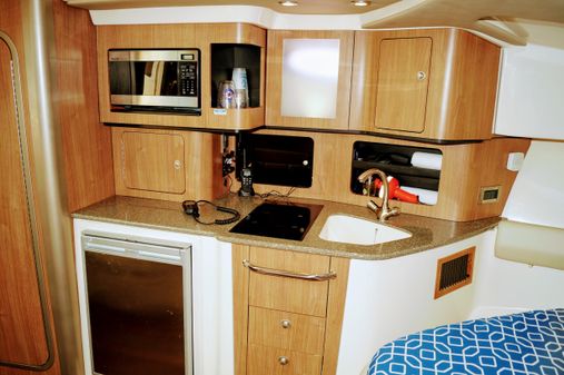 Boston Whaler 345 Conquest image