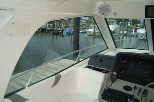 Boston Whaler 345 Conquest image