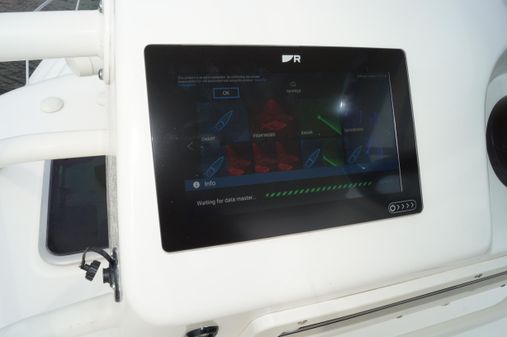 Boston Whaler 345 Conquest image