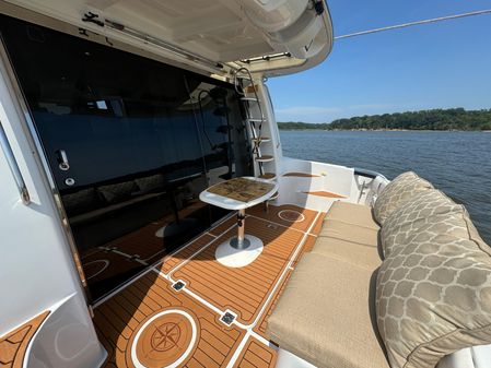 Carver 530 Voyager Pilothouse image