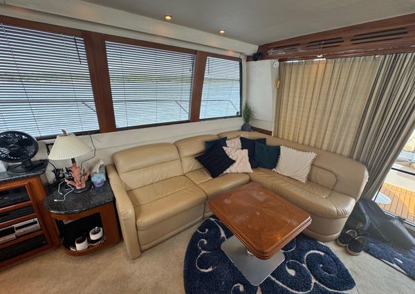 Carver 530-VOYAGER-PILOTHOUSE image