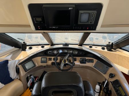 Carver 530 Voyager Pilothouse image