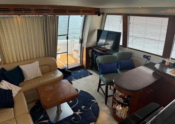 Carver 530-VOYAGER-PILOTHOUSE image