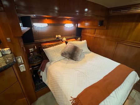 Carver 530 Voyager Pilothouse image