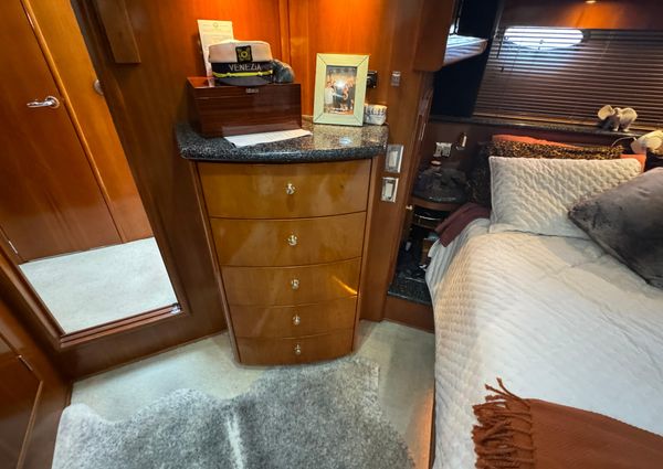 Carver 530-VOYAGER-PILOTHOUSE image