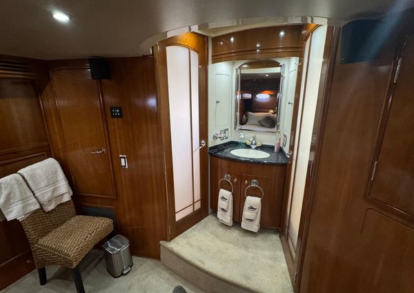 Carver 530-VOYAGER-PILOTHOUSE image