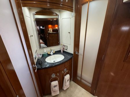 Carver 530 Voyager Pilothouse image