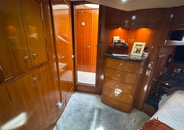 Carver 530-VOYAGER-PILOTHOUSE image