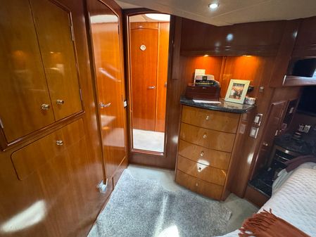 Carver 530 Voyager Pilothouse image