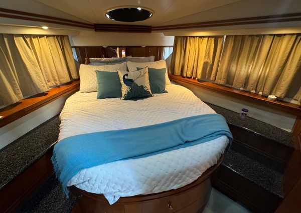 Carver 530-VOYAGER-PILOTHOUSE image