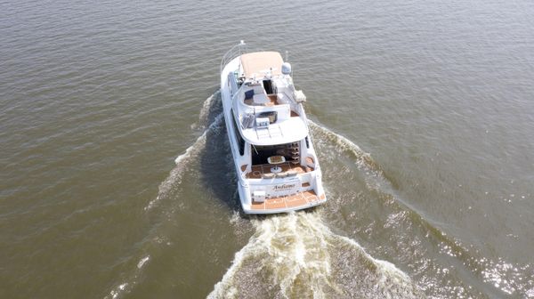 Carver 530 Voyager Pilothouse image