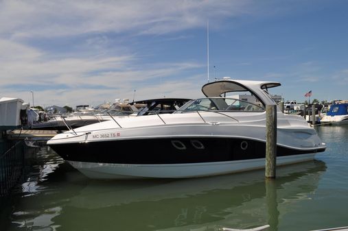 Rinker 310-EXPRESS-CRUISER image