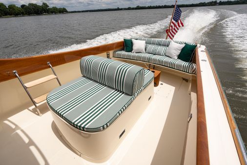 Hinckley Picnic Boat Classic image