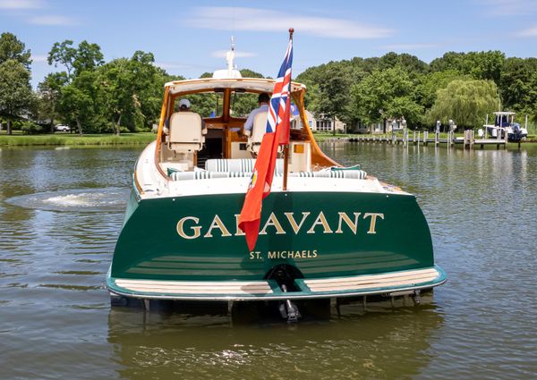 Hinckley Picnic Boat Classic image