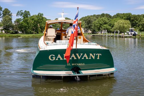 Hinckley Picnic Boat Classic image