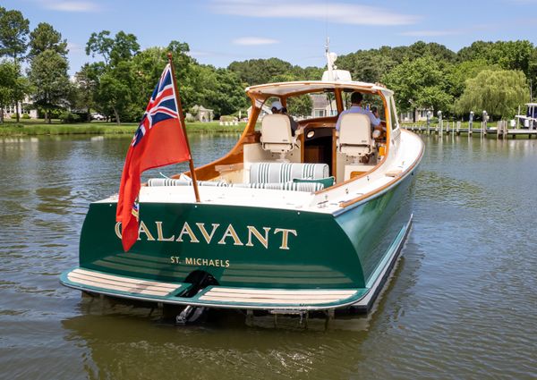 Hinckley Picnic Boat Classic image