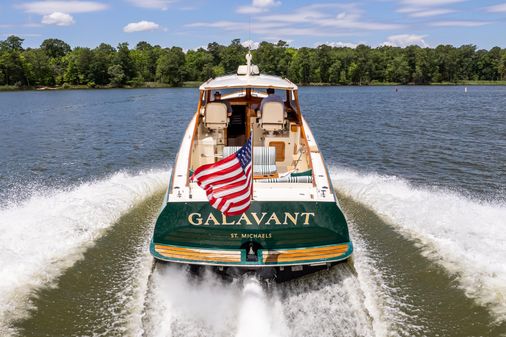 Hinckley Picnic Boat Classic image