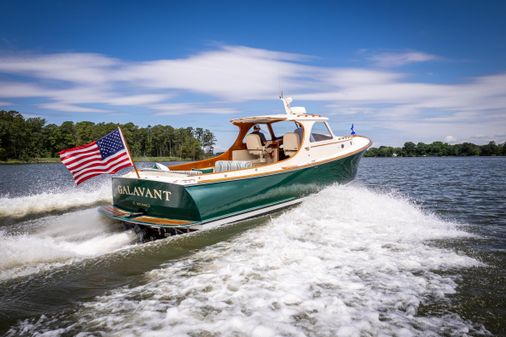 Hinckley Picnic Boat Classic image