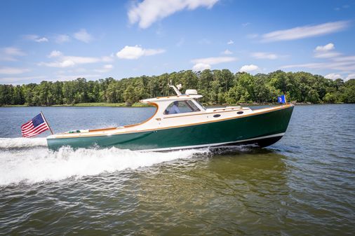 Hinckley Picnic Boat Classic image