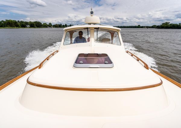 Hinckley Picnic Boat Classic image