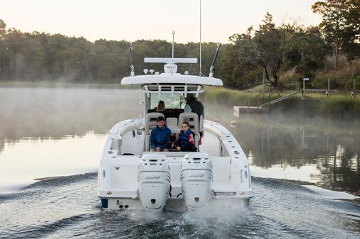 Boston Whaler 330 Outrage image