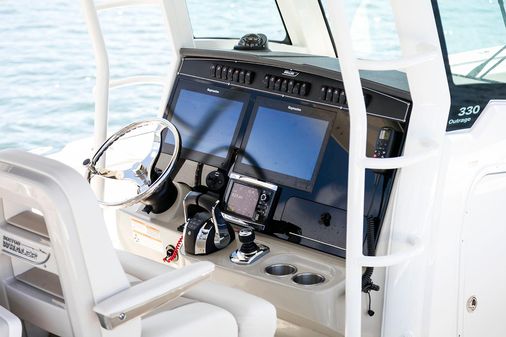 Boston Whaler 330 Outrage image