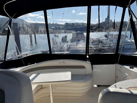 Sea Ray 320 Sundancer image