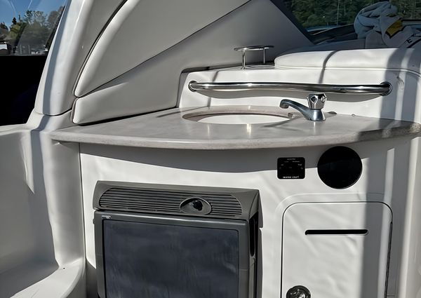 Sea Ray 320 Sundancer image