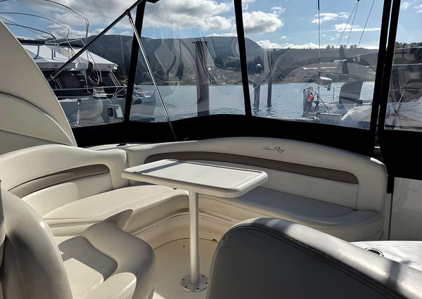 Sea Ray 320 Sundancer image