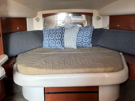 Sea Ray 320 Sundancer image