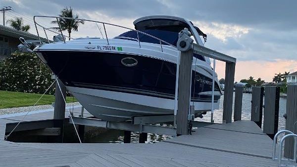 Monterey 275 Sport Yacht