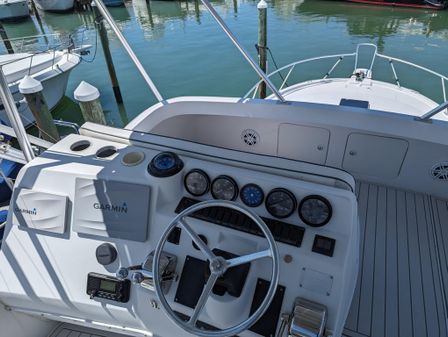 Luhrs 36 Convertible image