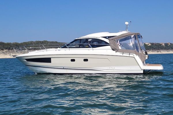 Jeanneau Leader 36 - main image